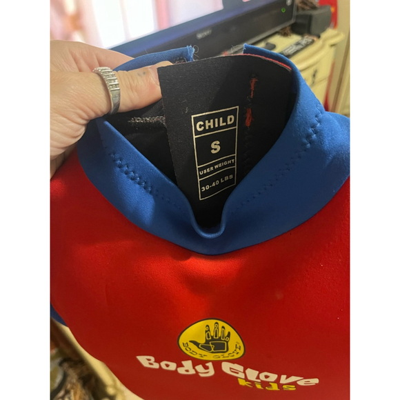 Child Body Glove Wetsuit Size S Red and Blue - Picture 1 of 3